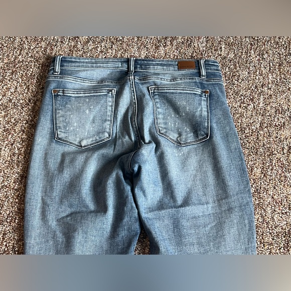 Judy Blue Women’s Boyfriend Fit Distressed Stretch Comfort Jeans Size 13/31 - Picture 9 of 13